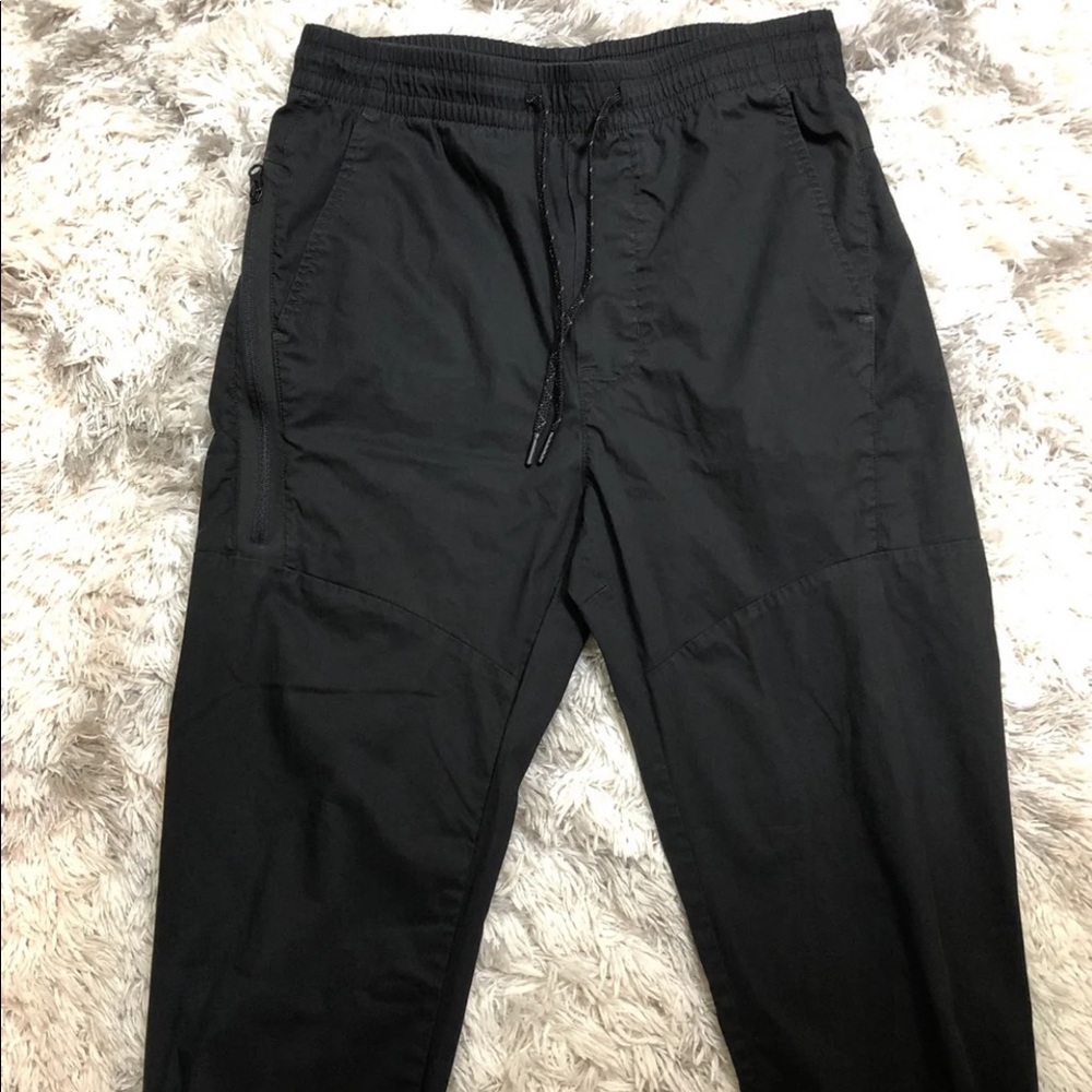 men’s American Eagle joggers